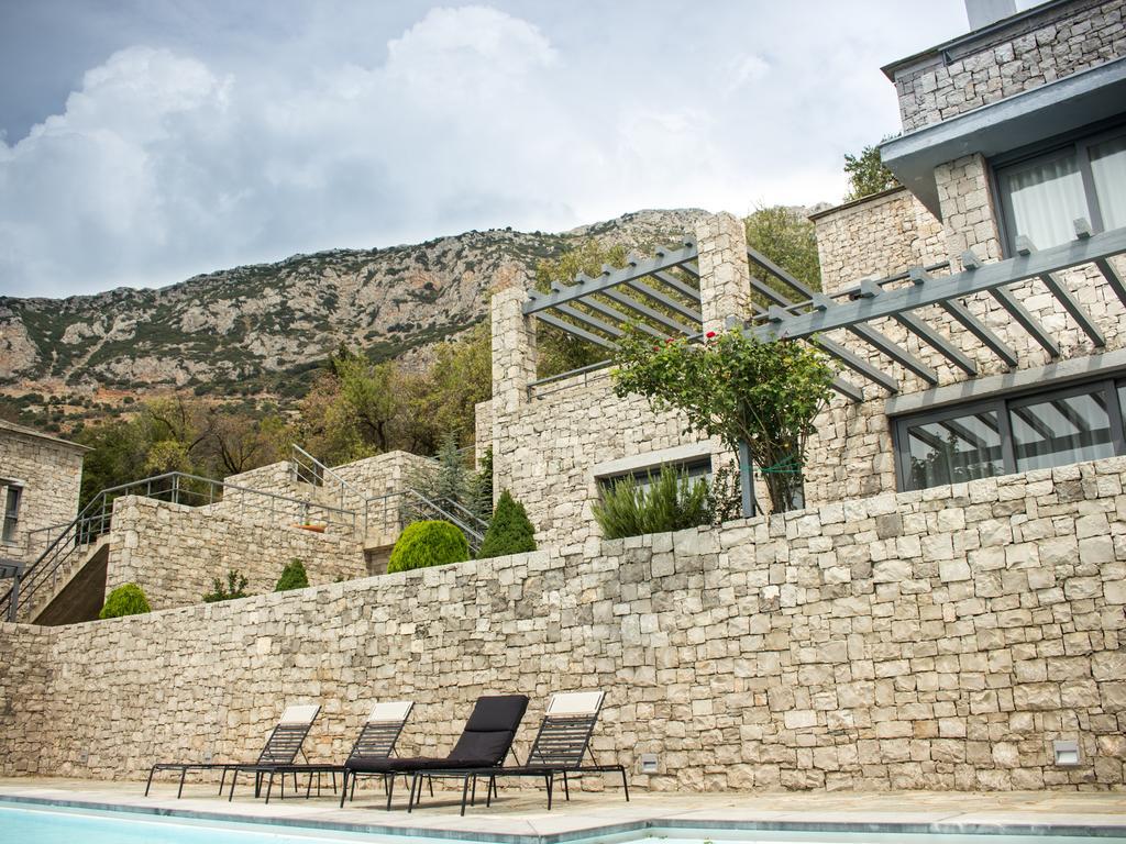 Elafivolia Arachova Suites מראה חיצוני תמונה