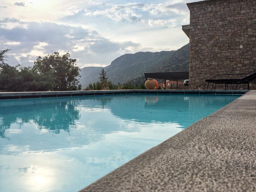 Elafivolia Arachova Suites מראה חיצוני תמונה